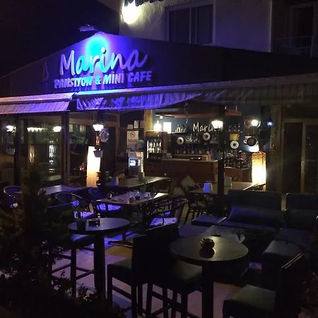 홈스테이 Marina Pansiyon&cafe